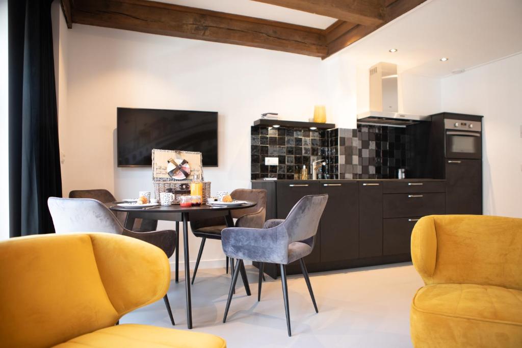 BBBB Family Suite room 1