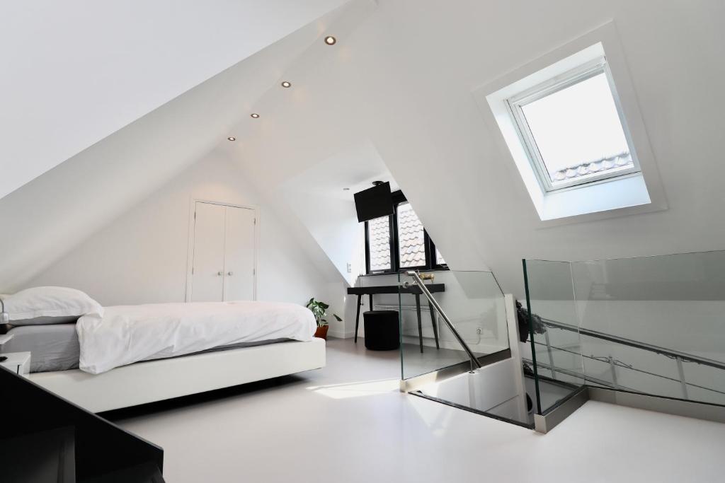 BBBB Family Suite room 2